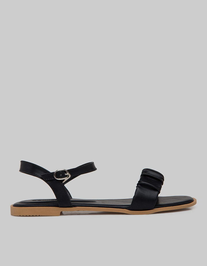 Connexion Slingback Sandals Crinkle Sp16