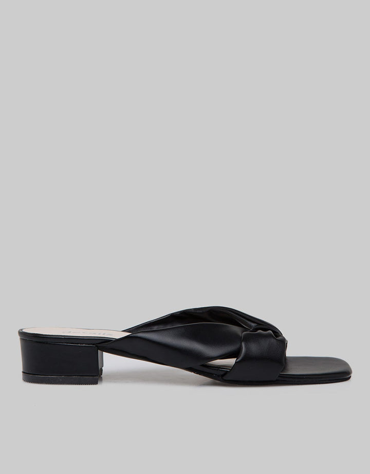 Details Slipper Sandals Twist