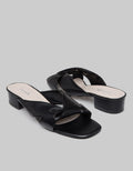 Details Slipper Sandals Twist