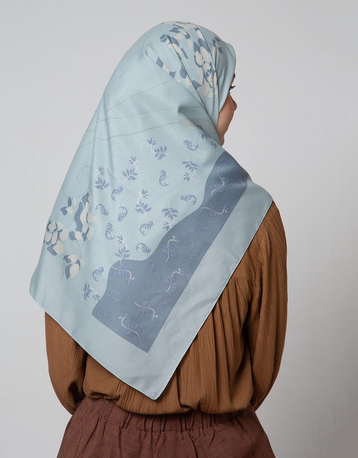 Annisa Hijab Bunga Tropis Print With Jasmine Aroma