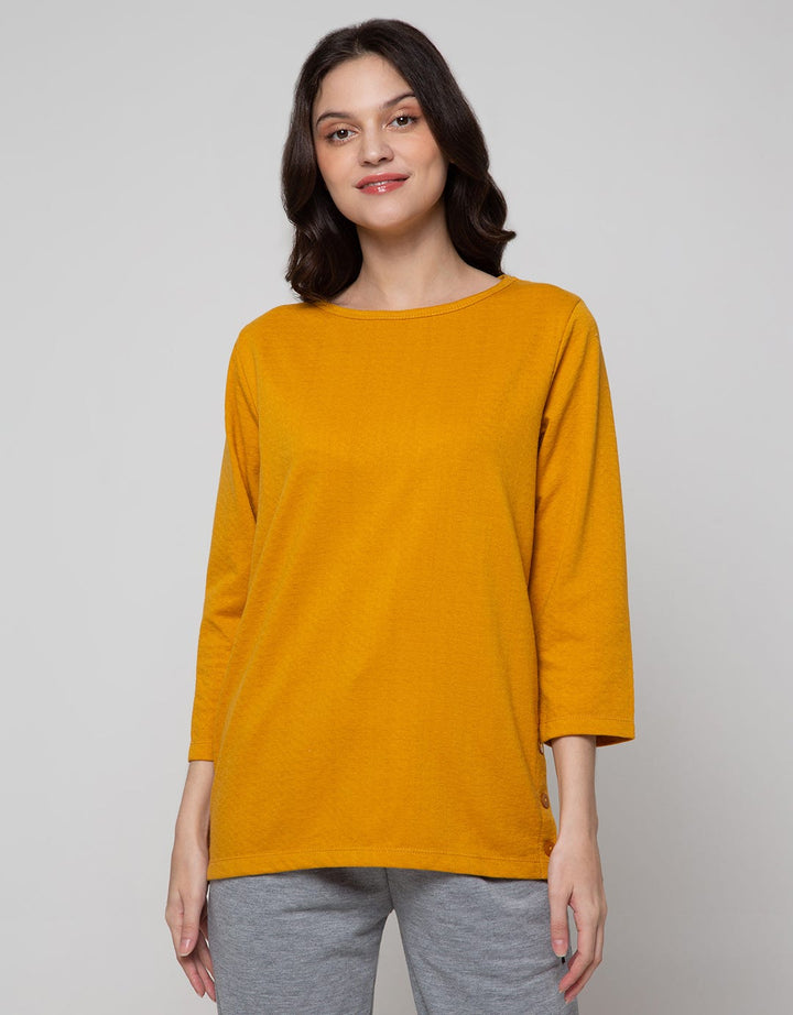 St. Yves Long Sleeve T-Shirt Texture Kancing Samping