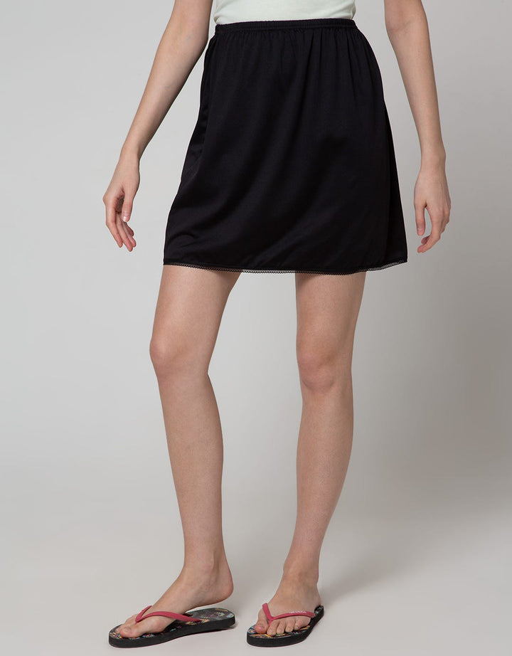 St. Yves Basic Bas Under Skirt