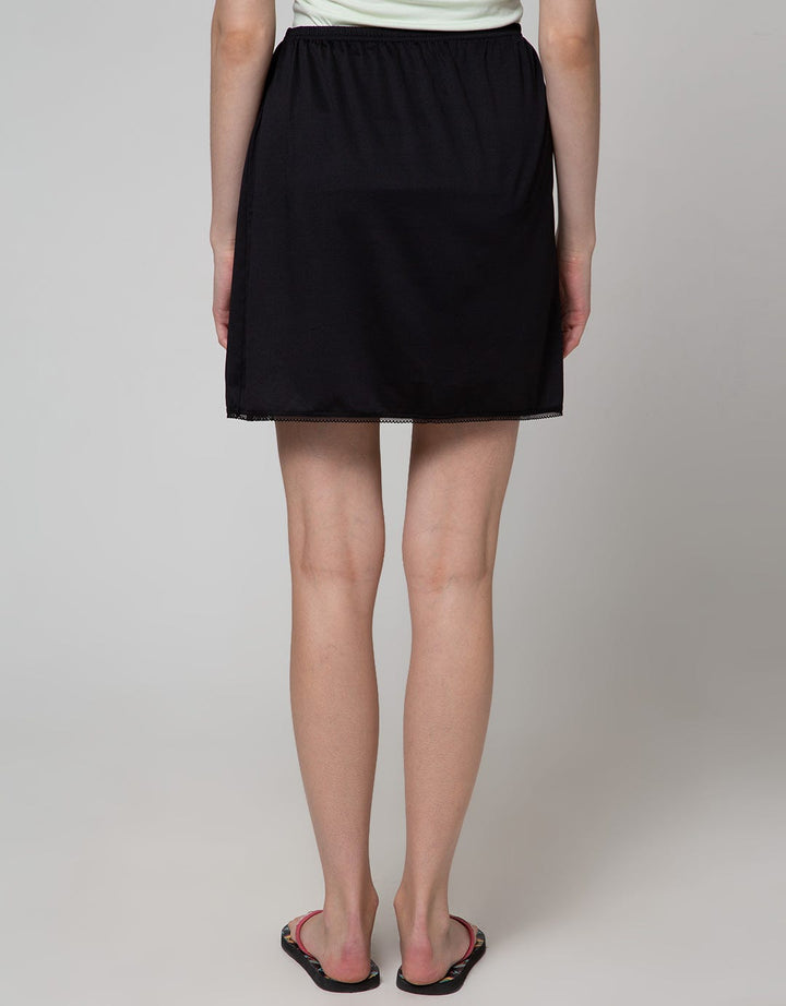 St. Yves Basic Bas Under Skirt
