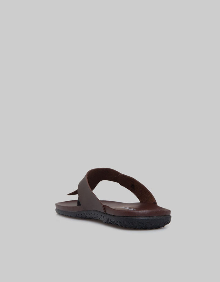 Yongki Komaladi Flat Sandal Rafs