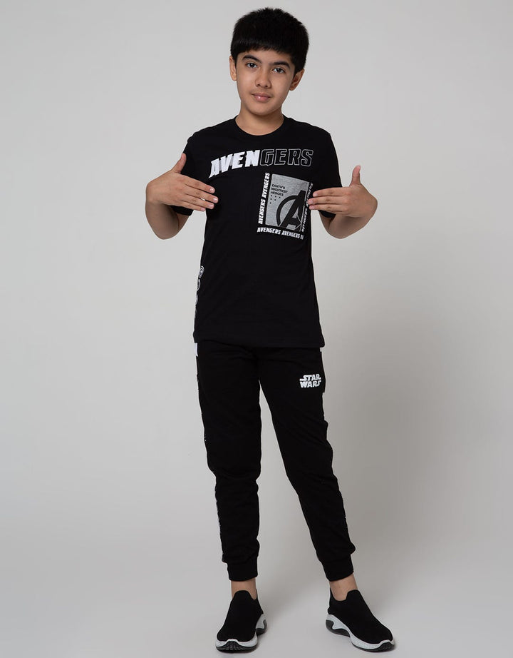 Marvel Short Sleeve T-Shirt Avengers Pocket Logo