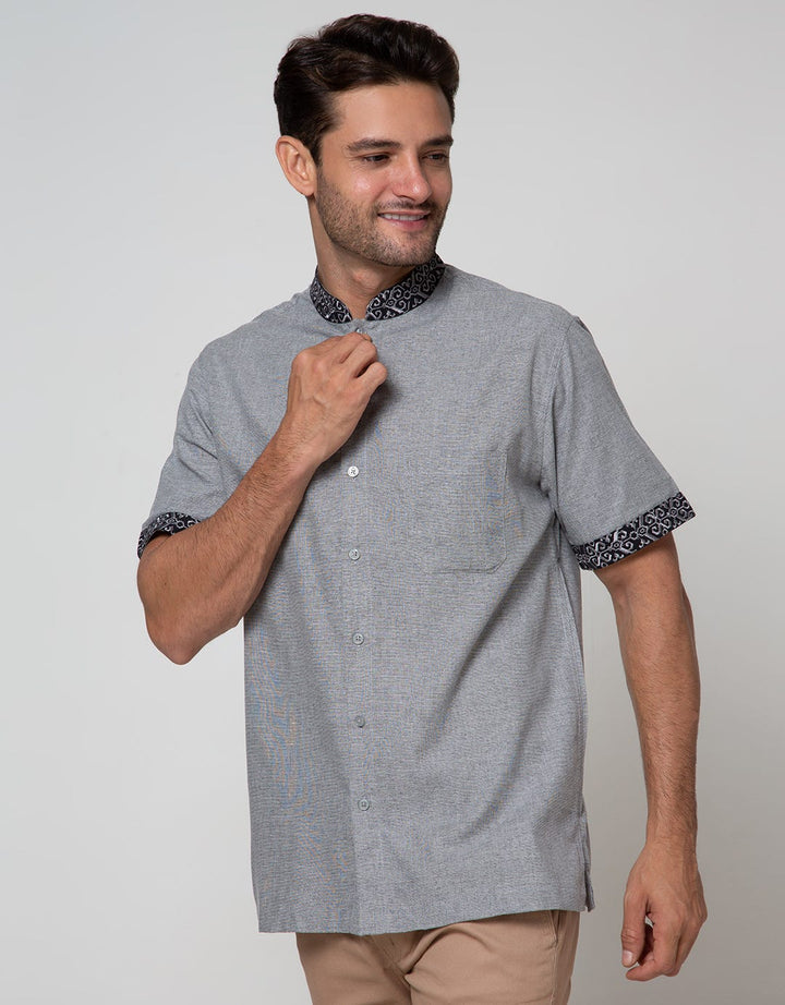 Intresse Baju Koko Pria