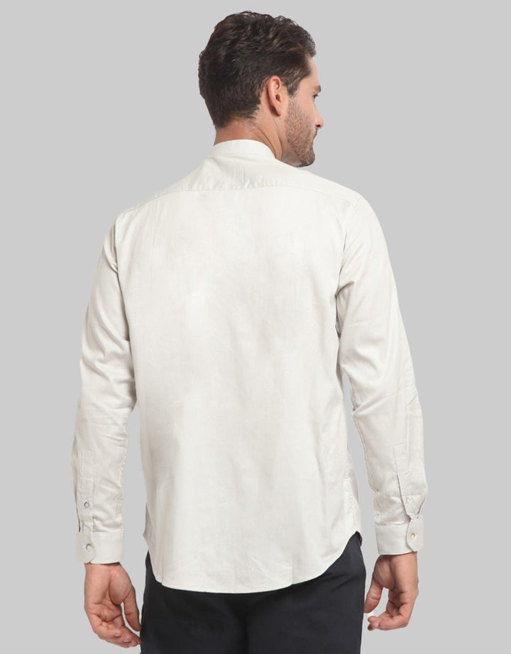 Larusso Kemeja Basic Tencel Kerah Shanghai Panjang
