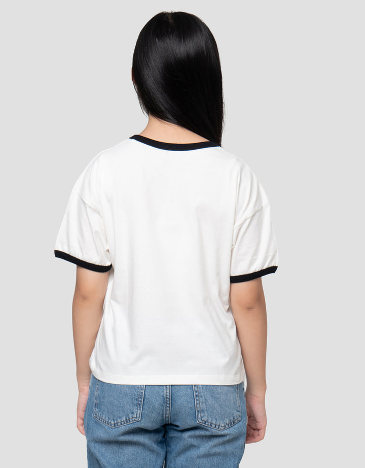 Nevada Ringer Cute Word Vibe Check Kaos Anak Perempuan