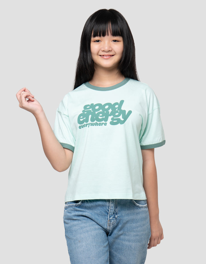 Nevada Ringer Cute Word Good Energy Kaos Anak Perempuan