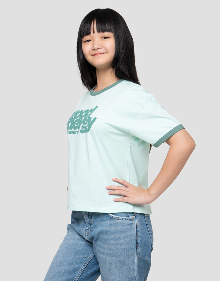 Nevada Ringer Cute Word Good Energy Kaos Anak Perempuan