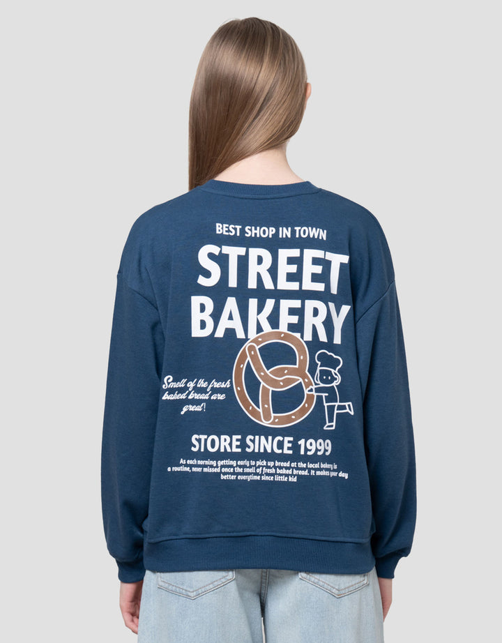 Nevada Reg French Street Bakery Sweater Wanita