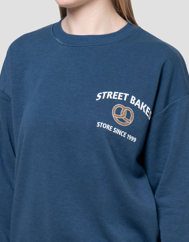 Nevada Reg French Street Bakery Sweater Wanita