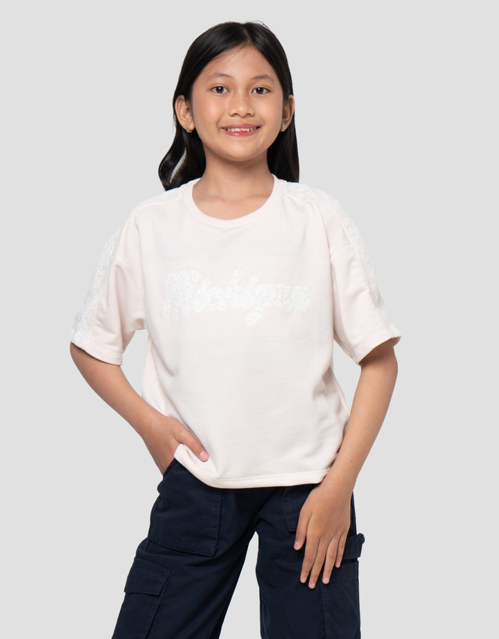 Nevada Lace Michigan Kaos Anak Perempuan