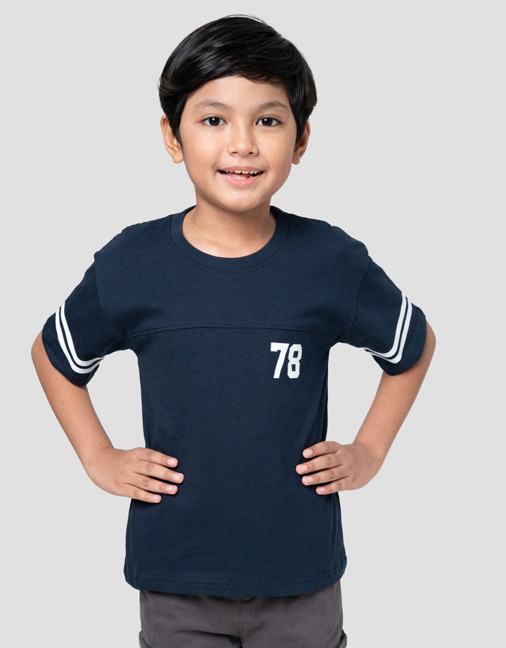 Little M Cut SewnKaos Anak Laki-laki