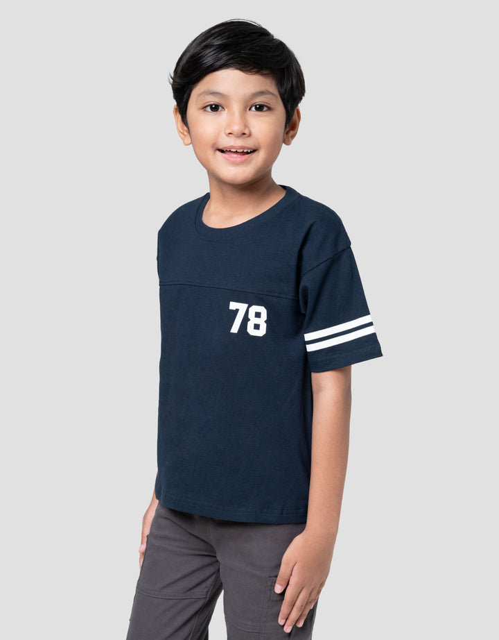 Little M Cut SewnKaos Anak Laki-laki