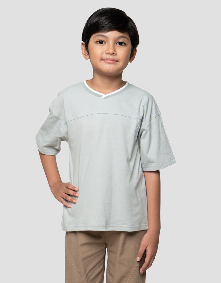 Little M Neck V Kaos Oversize Anak Laki-laki