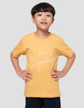 Little M Print Outline Staycation Kaos Anak Laki-laki