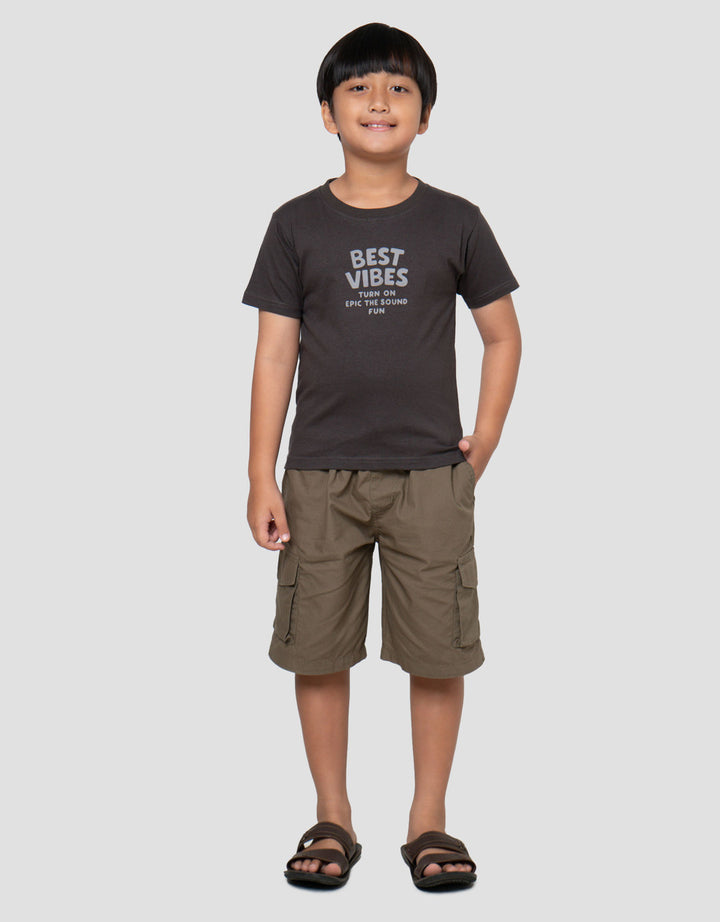 Little M Best Viubes Print Kaos Anak Laki-laki