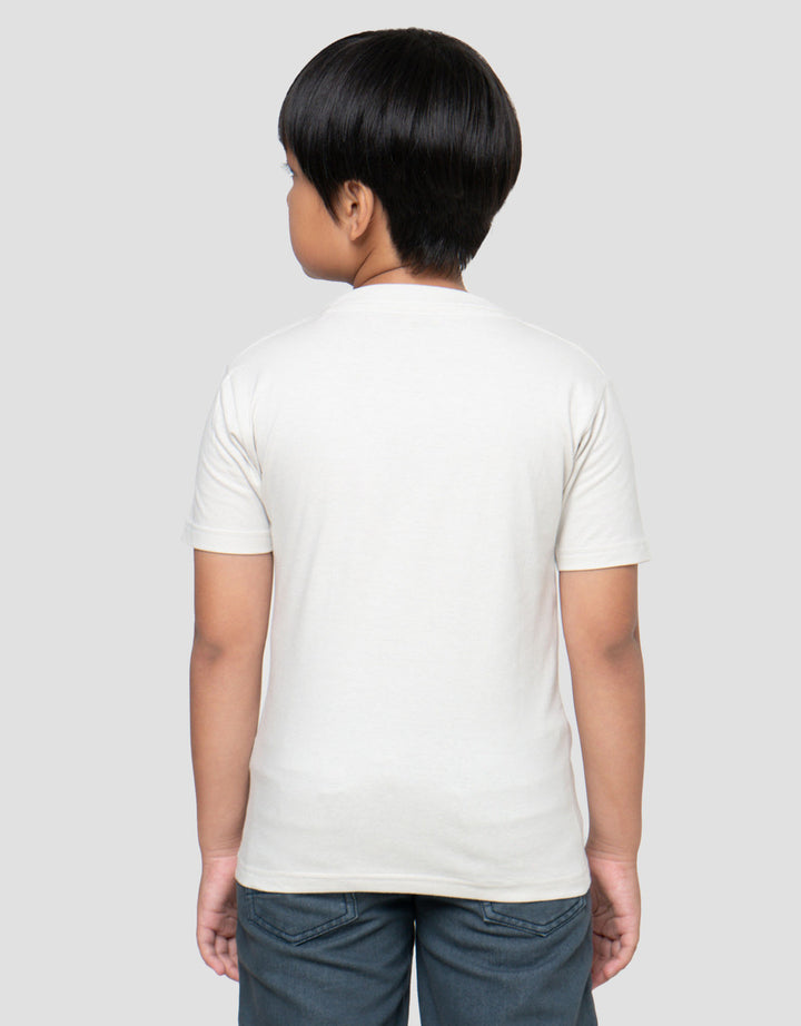 Little M Chillin With Hero Print Kaos Anak Laki-laki