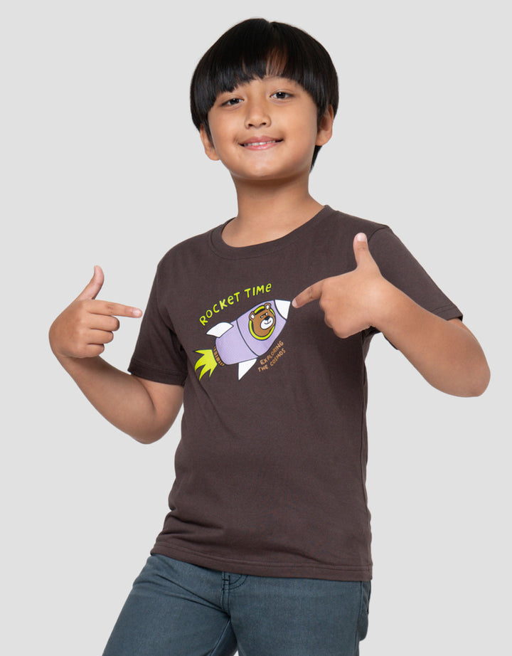 Little M Sports Crew Print Kaos Anak Laki-laki