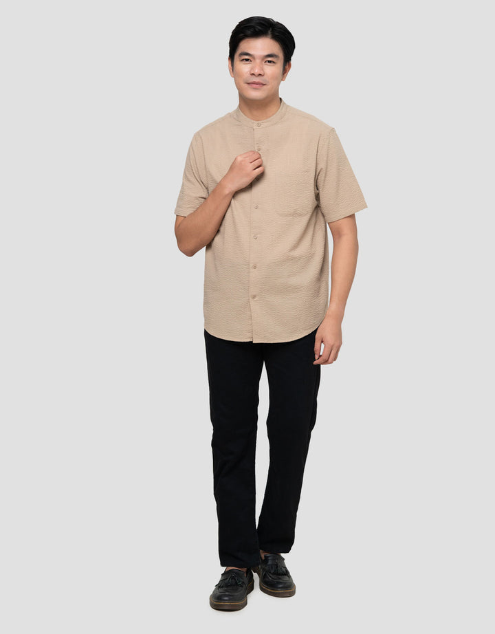 Suko Seersucker Kerah Tegak Kemeja Koko Pria