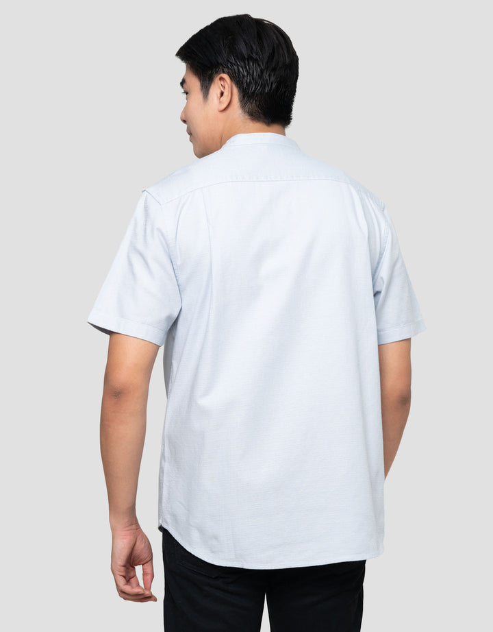 Suko Solid Kerah Tegak Kemeja Koko Pria