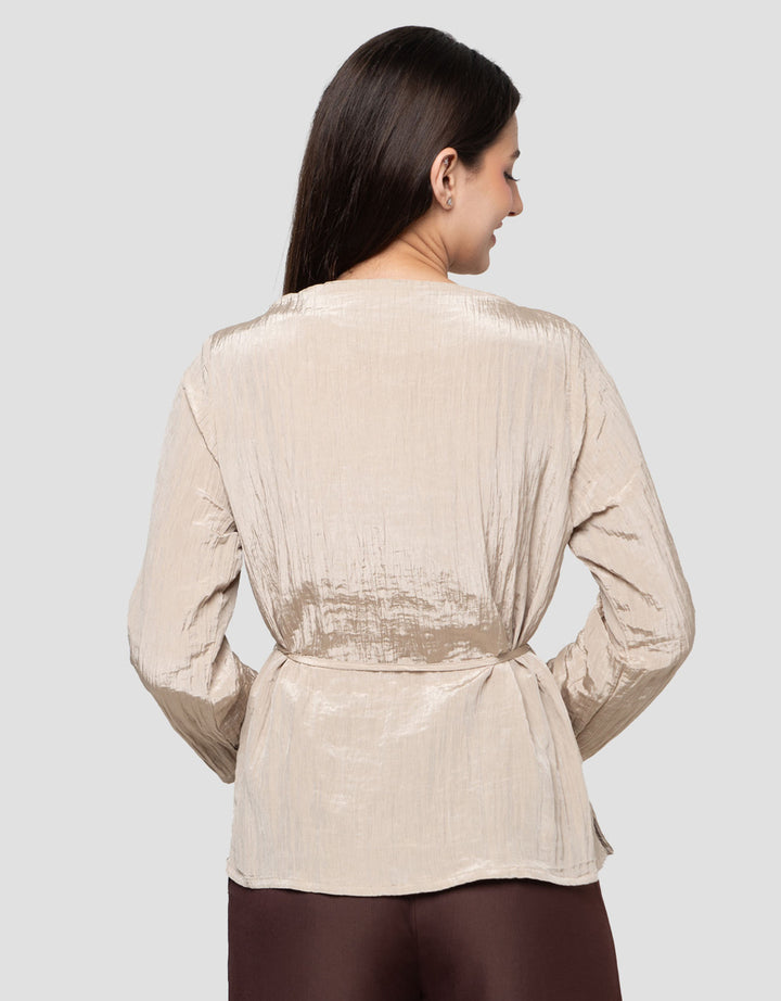 Connexion Crinkle Pleats Boat Neck Blouse Lengan Panjang Wanita