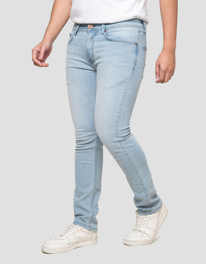 Nevada Basic Slim Fit Crinkle Celana Denim Pria
