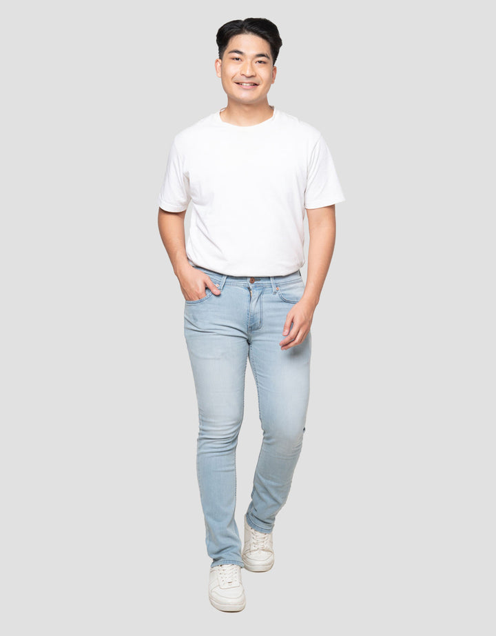 Nevada Basic Slim Fit Crinkle Celana Denim Pria