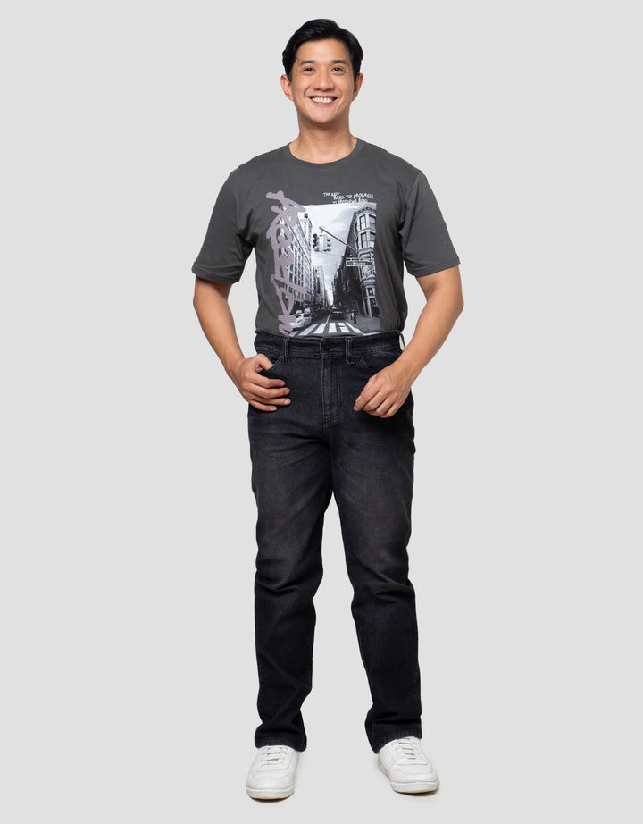 Nevada Basic Regular Fit Spray Celana Denim Pria