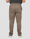 Nevada Woven Slim Fit Easy Move Celana Jogger Pria