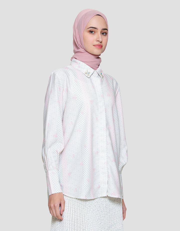 Annisa Printed Blouse Wanita
