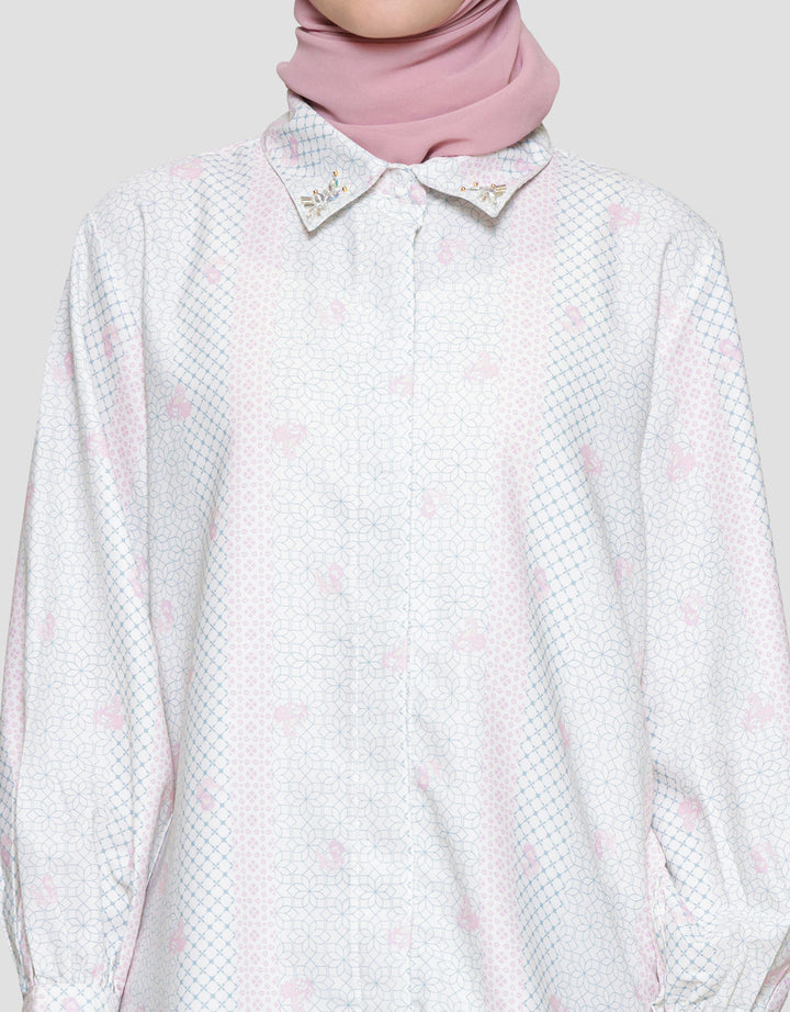 Annisa Printed Blouse Wanita