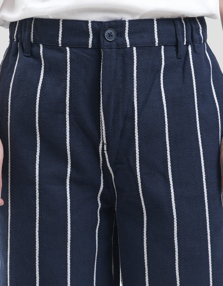 Nevada Texture Regular Stripe Celana Pendek Pria