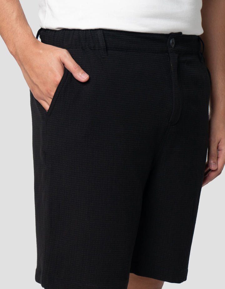 Nevada Texture Regular Seersucker Celana Pendek Pria