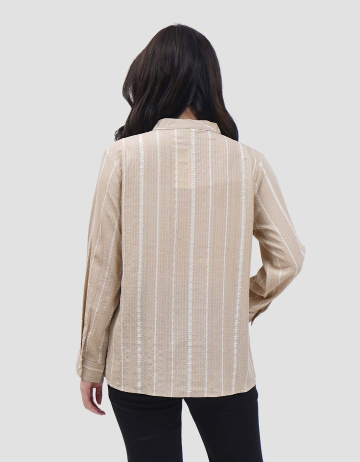 Connexion V-Neck Texture Printed Blouse Wanita