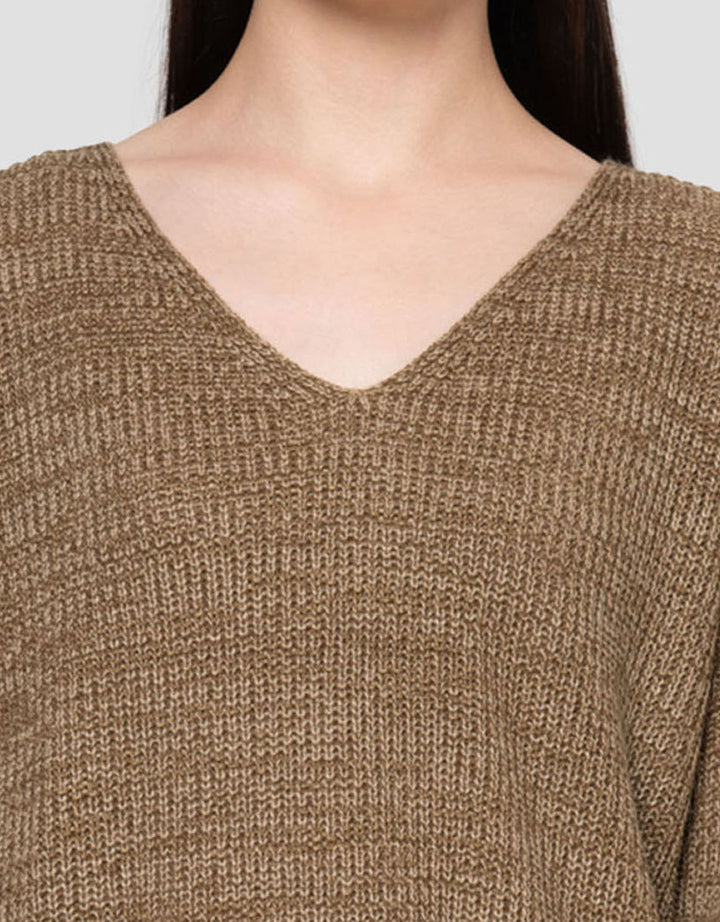 Connexion Fine Knit V Neck Sweater Wanita
