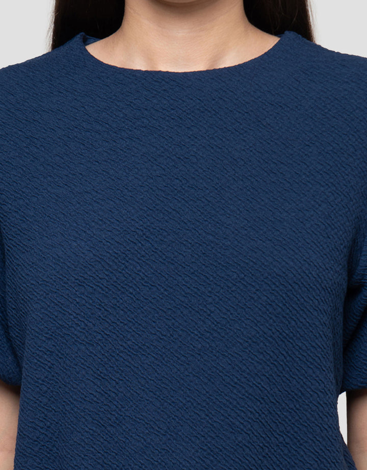 Connexion Crew Neck Texture Knit Top With Elasticated Hem Blouse Wanita