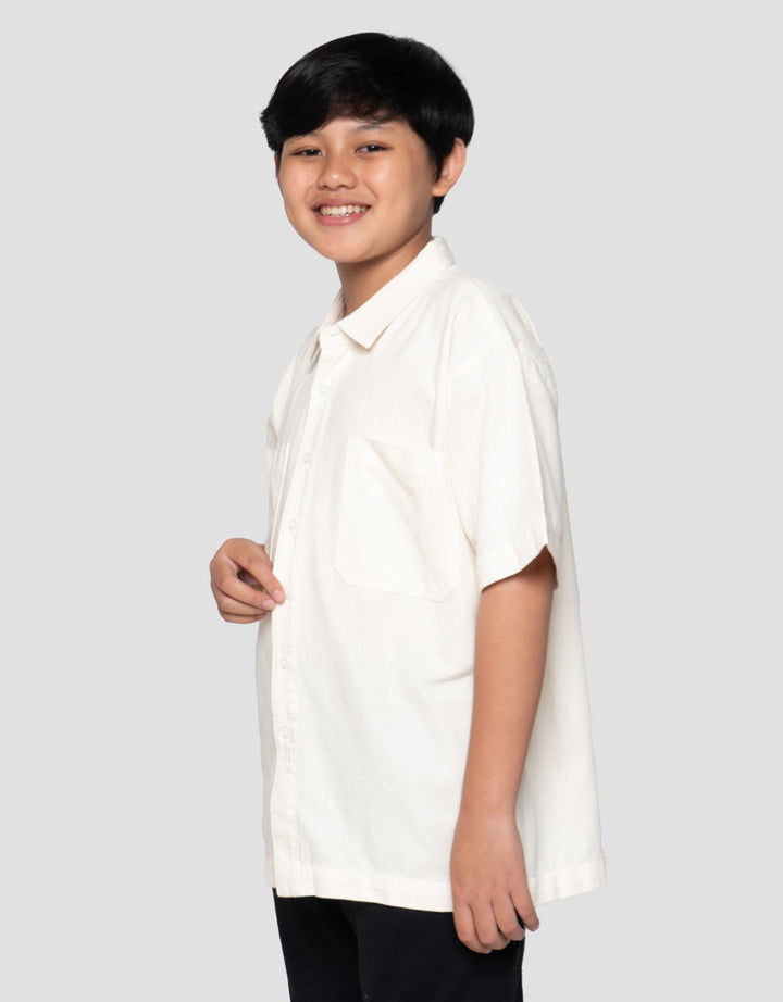 Nevada Fit Ecru Classic Collar And Pocket Kemeja Denim Oversize Anak Laki-laki