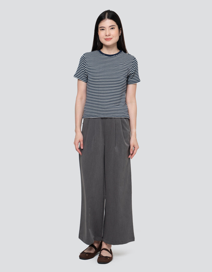 Nevada Stripe Small Stripe Kaos Wanita