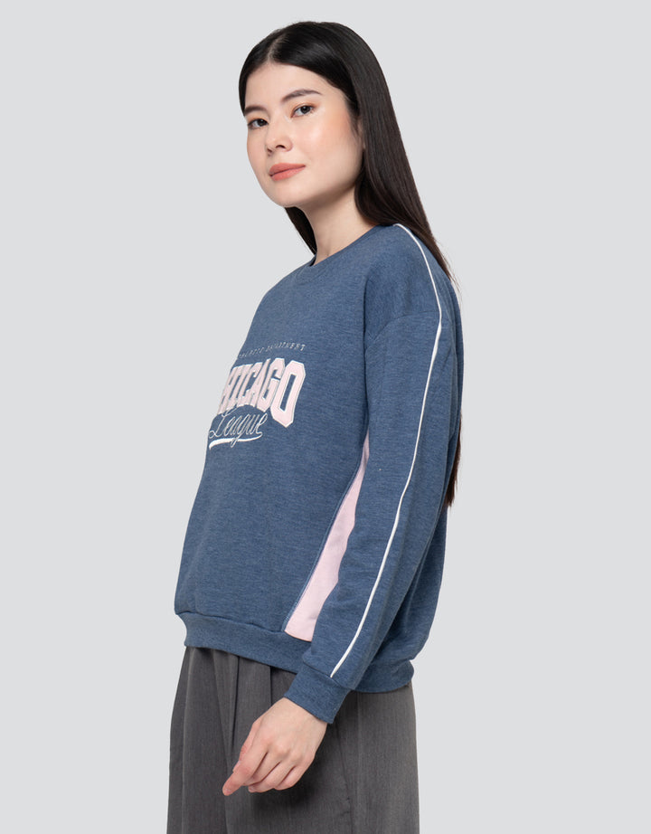 Nevada Reg French Chicago Sweater Wanita