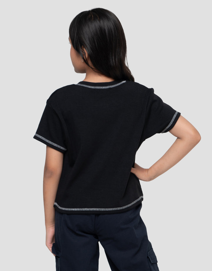Nevada Rib Contrast Stitching Bordir Kaos Anak Perempuan