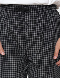 MXM MOTIF CELANA PENDEK PRIA