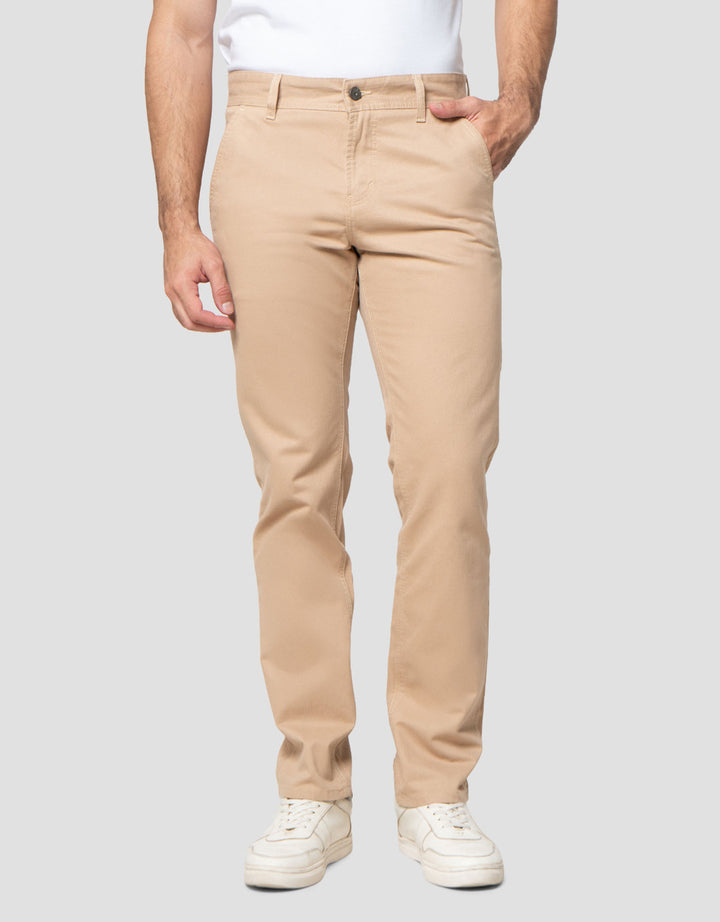 Lois Celana Panjang Chinos Slim Fit Pria