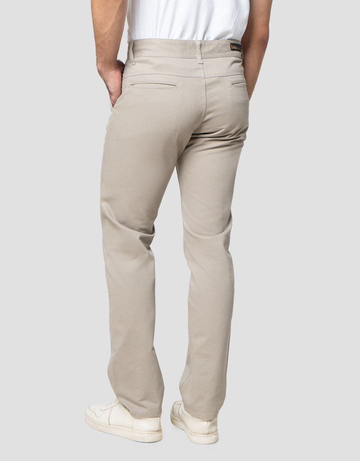 Lois Comfort Celana Chinos Slim Fit Pria