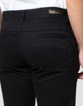 Lois Celana Chinos Slim Fit Pria