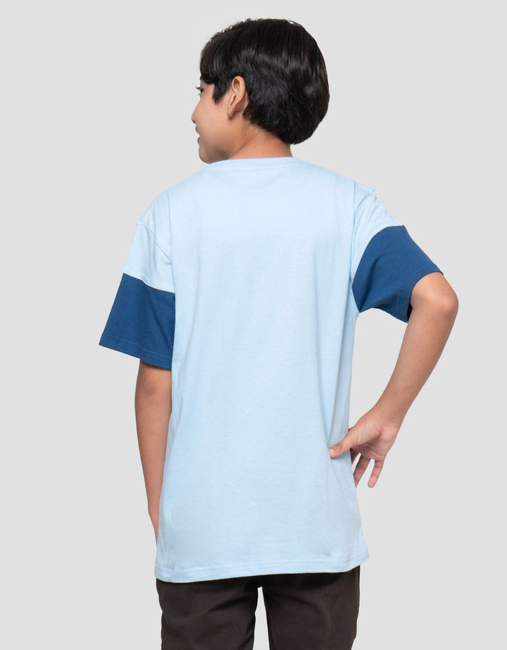 Nevada Vertical Cut N Sewn Solid Print Kaos Anak Laki-laki