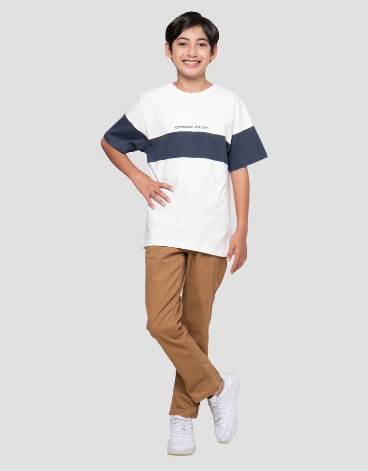 Nevada Vertical Cut N Sewn Solid Print Kaos Anak Laki-laki