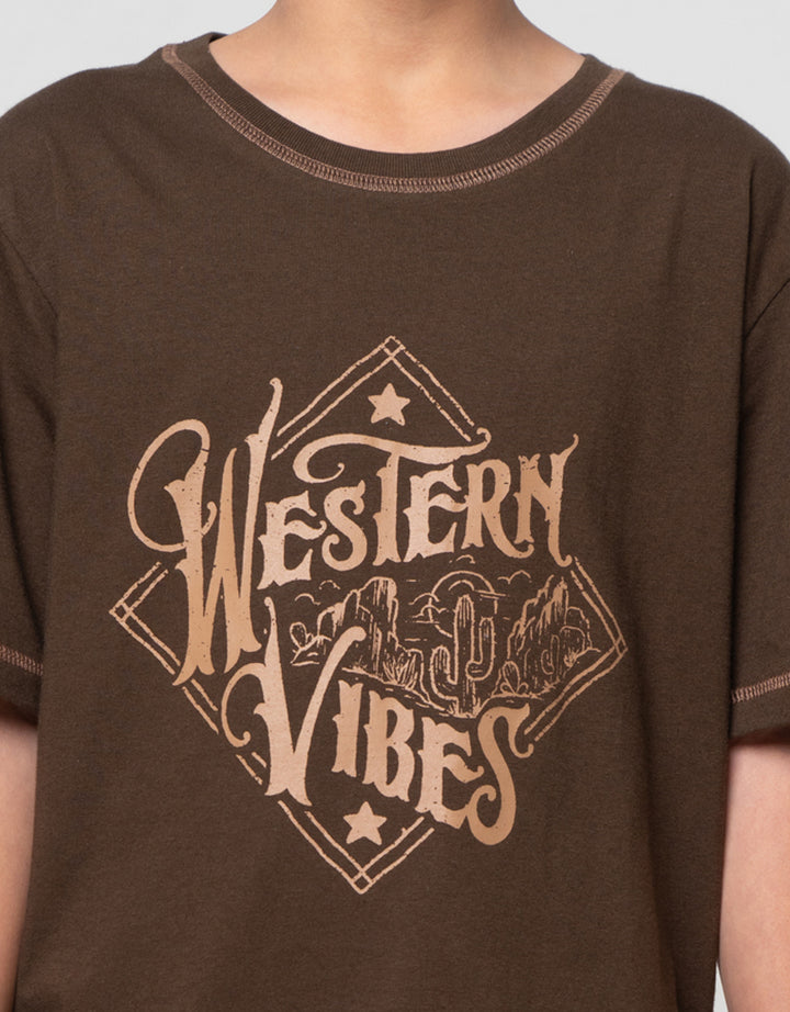 Nevada Fine Print Western Vibes Kaos Anak Laki-laki