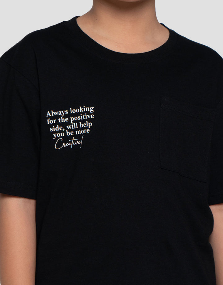Nevada Pocket Print Wording Kaos Lengan Pendek Anak Laki-Laki